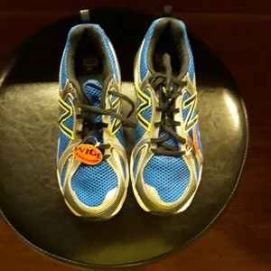New balance NNW wide running shoes